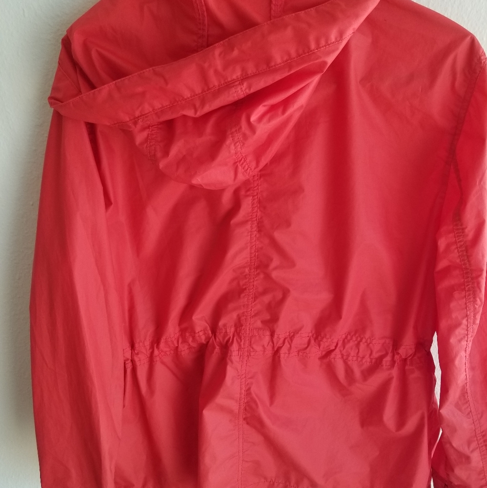 Red O-ring Windbreaker - Picture 2 of 3